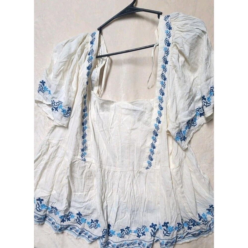 Women’s 4x White/Blue Embroidered Floral Peasant Blouse Square Neck Puff Tie